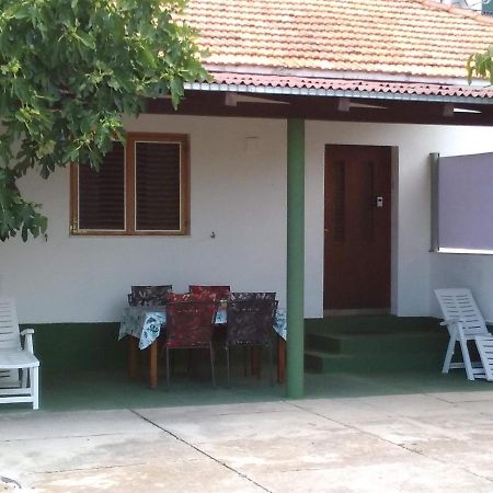 הוילה טיסנו House " Bond " מראה חיצוני תמונה
